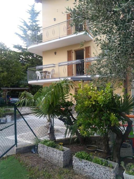 Appartamento Sunrelax Riva del Garda Luaran gambar